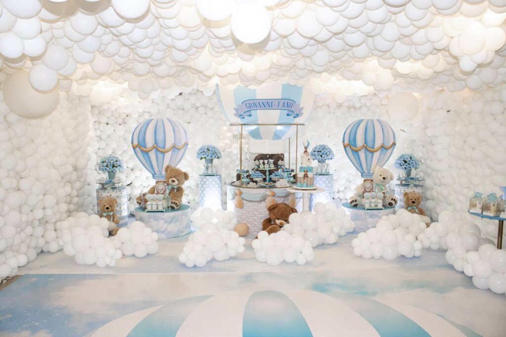 balloon decoration ideas for high ceiling